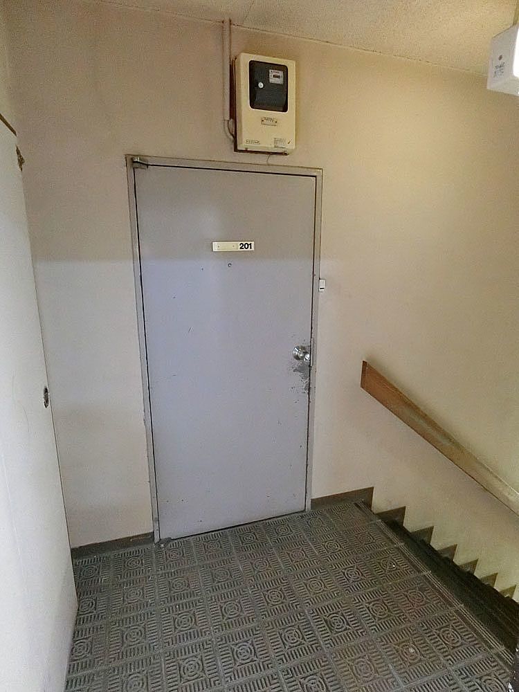 入口の扉